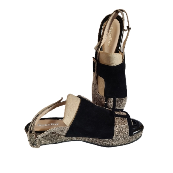 BEAUTIFEEL SUEDE WEDGE TWO-TONED OPEN-TOE SANDALS - Picture 2 of 7